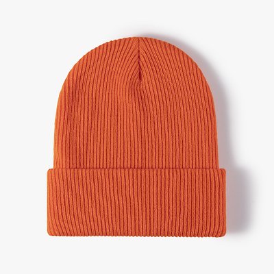 Акрилова шапка оранжевого цвета 12 фото