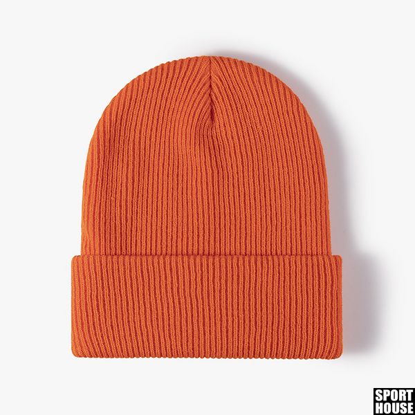 Акрилова шапка оранжевого цвета 12 фото